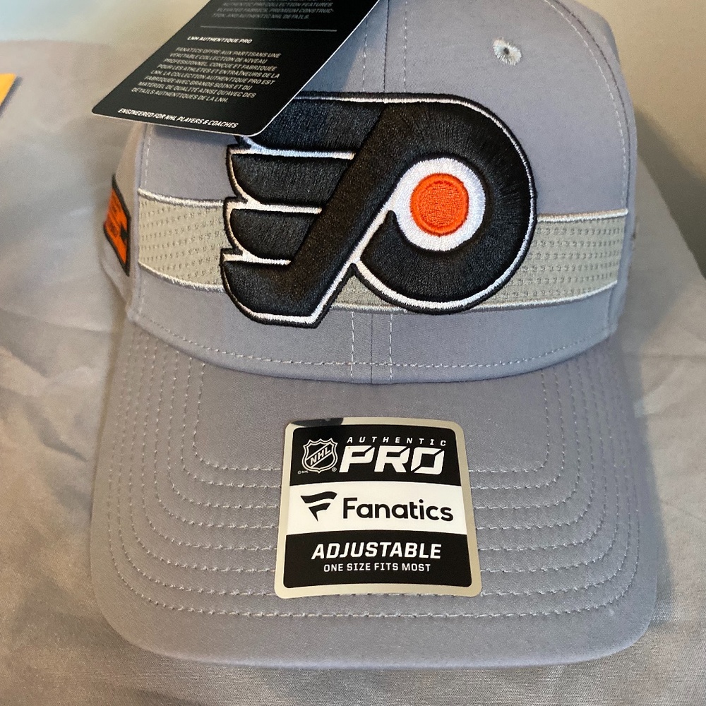 Philadelphia Flyers Fanatics Authentic Pro Mens Adjustable Hat NWT